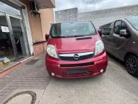Usata Opel Vivaro Cosmo 145 CV (106 kW) 2007 Rosso Monovolume