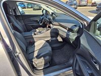 Gebraucht Peugeot 3008 Allure 131 PS (96 kW) 2019 Grau / artense grau (metallic) SUV