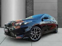Neu Kia Ceed Spirit 140 PS (102 kW) 2025 (1k) zilinaschwarz met. Kleinwagen