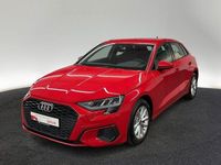 Gebraucht Audi A3 Ambiente 150 PS (110 kW) 2023 Tangorot metallic Limousine