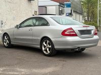 Gebraucht Mercedes CLK240 Elegance 170 PS (125 kW) 2003 Silber Coupé