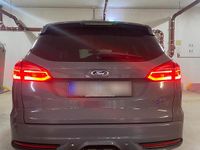 Gebraucht Ford Focus ST 185 PS (136 kW) 2015 Grau Kombi