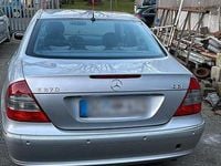 Gebraucht Mercedes E270 2002 Silber Limousine