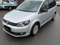 Gebraucht VW Touran Style 105 PS (77 kW) 2011 Silber Van / Kleinbus