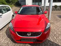 Gebraucht Volvo V40 120 PS (88 kW) 2013 Rot Kombi