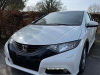 Gebraucht Honda Civic 120 PS (88 kW) 2015 Weiß Limousine