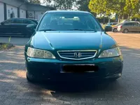 Gebraucht Honda Accord 140 PS (102 kW) 2002 Grün Limousine