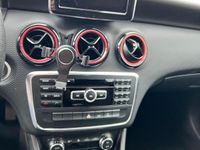 Gebraucht Mercedes A180 122 PS (89 kW) 2013 Silber Kleinwagen