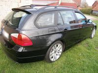 Używany BMW 320 150 KM (110 kW) 2006 Czarny Kombi