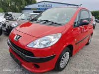 Gebraucht Peugeot 1007 Premium 73 PS (53 kW) 2008 Rot Van / Kleinbus