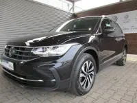 Gebraucht VW Tiguan Active 245 PS (180 kW) 2022 Deep black perleffekt SUV