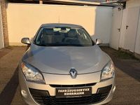 Gebraucht Renault Mégane 110 PS (80 kW) 2011 Silber Limousine