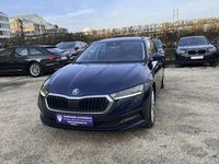 Gebraucht Skoda Octavia Ambition 150 PS (110 kW) 2022 Modra lava/lava blau Kombi