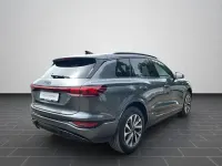 Gebraucht Audi Q6 e-tron Performance 225 kW (306 PS) 2026 Daytonagrau perleffekt SUV