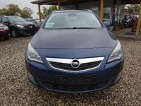 Gebraucht Opel Astra Innovation 125 PS (91 kW) 2012 Blau Kombi