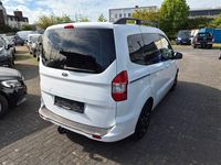Gebraucht Ford Tourneo Courier Trend 101 PS (74 kW) 2015 Weiß Van / Kleinbus