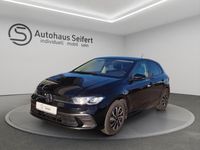 Gebraucht VW Polo Active 95 PS (69 kW) 2023 Deep black perleffekt (metallic) Kleinwagen