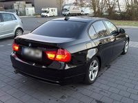 Gebraucht BMW 320 Efficient Dynamics 163 PS (119 kW) 2011 Schwarz Limousine