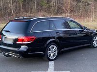 Gebraucht Mercedes E200 Avantgarde 136 PS (100 kW) 2014 Schwarz Kombi