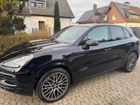 Gebraucht Porsche Cayenne S 441 PS (324 kW) 2020 Tiefschwarzmetallic SUV