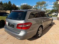 Gebraucht Mercedes E300 204 PS (150 kW) 2012 Silber Kombi