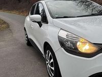 Gebraucht Renault Clio IV Expression 75 PS (55 kW) 2014 Weiß Kleinwagen