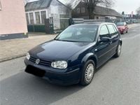 Gebraucht VW Golf IV 101 PS (74 kW) 2002 Blau Kleinwagen