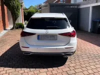 Gebraucht Mercedes C220 200 PS (147 kW) 2023 Weiß Limousine