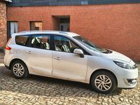 Gebraucht Renault Grand Scénic III Expression 110 PS (80 kW) 2013 Weiß Van / Kleinbus