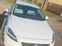 Second-hand Volvo V40 122 CP (89 kW) 2017 Alb Hatchback