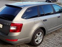 Gebraucht Skoda Octavia 104 PS (76 kW) 2014 Silber Kleinwagen