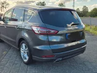 Gebraucht Ford S-MAX Titanium 179 PS (131 kW) 2016 Grau Van / Kleinbus
