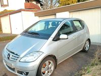 Gebraucht Mercedes A180 115 PS (84 kW) 2011 Silber Kleinwagen
