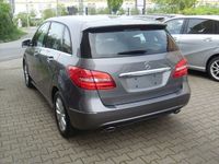Gebraucht Mercedes B220 170 PS (125 kW) 2013 Grau Van / Kleinbus
