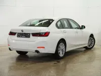 Gebraucht BMW 320 Sport Line 190 PS (139 kW) 2024 Weiß Limousine