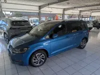 Gebraucht VW Touran Sound 150 PS (110 kW) 2017 Caribbean blue metallic Van / Kleinbus