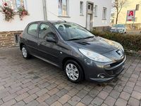 Gebraucht Peugeot 206+ 68 PS (50 kW) 2011 Lack grau shark/metallic Kleinwagen
