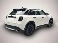 Neu Fiat 600 Street 101 PS (74 kW) 2026 Manufacturer SUV