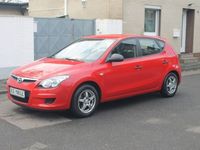 Gebraucht Hyundai i30 Classic 109 PS (80 kW) 2008 Rot Limousine