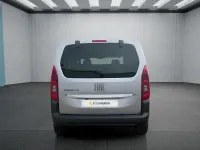 Neu Fiat Doblò 131 PS (96 kW) 2026 Grau Van / Kleinbus