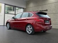 Gebraucht BMW 225 Active Tourer Luxury Line 136 PS (100 kW) 2016 Rot Van / Kleinbus