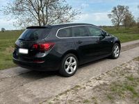 Gebraucht Opel Astra 125 PS (91 kW) 2012 Schwarz Kombi
