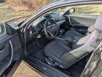 Gebraucht BMW 118 143 PS (105 kW) 2010 Schwarz Kleinwagen