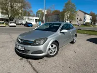 Gebraucht Opel Astra GTC 90 PS (66 kW) 2008 Silber Limousine