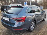 Gebraucht Skoda Superb Style 150 PS (110 kW) 2021 Grau Kombi
