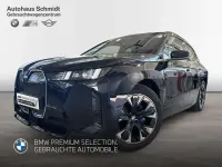 Gebraucht BMW iX M Sport 300 kW (408 PS) 2025 M carbonschwarz SUV