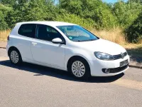 Gebraucht VW Golf VI 136 PS (100 kW) 2009 Weiß Kleinwagen