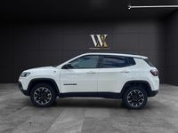 Gebraucht Jeep Compass Trailhawk 241 PS (177 kW) 2022 Weiß SUV