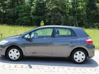 Gebraucht Toyota Auris 131 PS (96 kW) 2011 Grau Kleinwagen