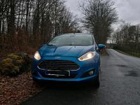 Gebraucht Ford Fiesta 125 PS (91 kW) 2015 Blau Kleinwagen